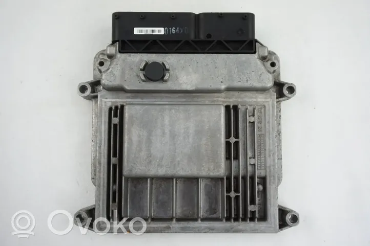 Hyundai i30 Calculateur moteur ECU 391122B102