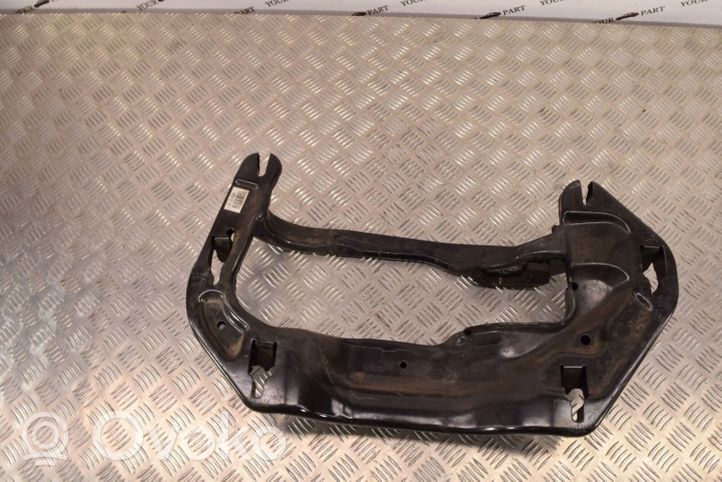 BMW X5 F15 Pavarų dėžės tvirtinimo kronšteinas 6854188