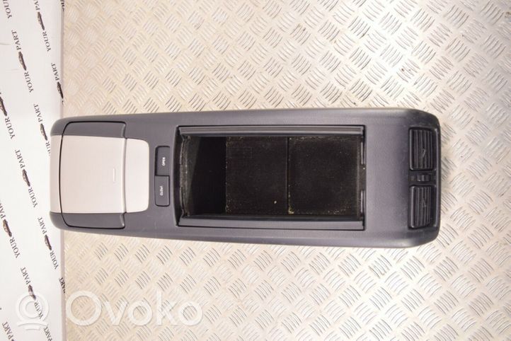 Lexus RX 330 - 350 - 400H Keskikonsoli 5881348020