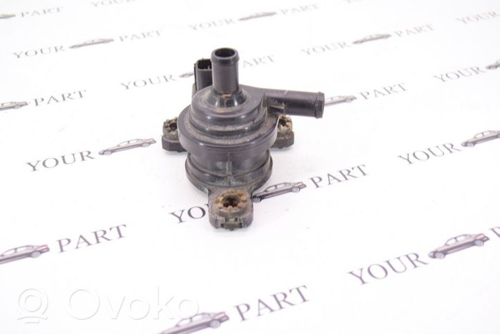 Lexus RX 330 - 350 - 400H Pompe de circulation d'eau G904048080