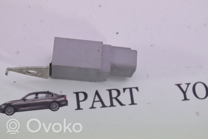 Toyota Prius (XW20) Filtr anteny 9098004174