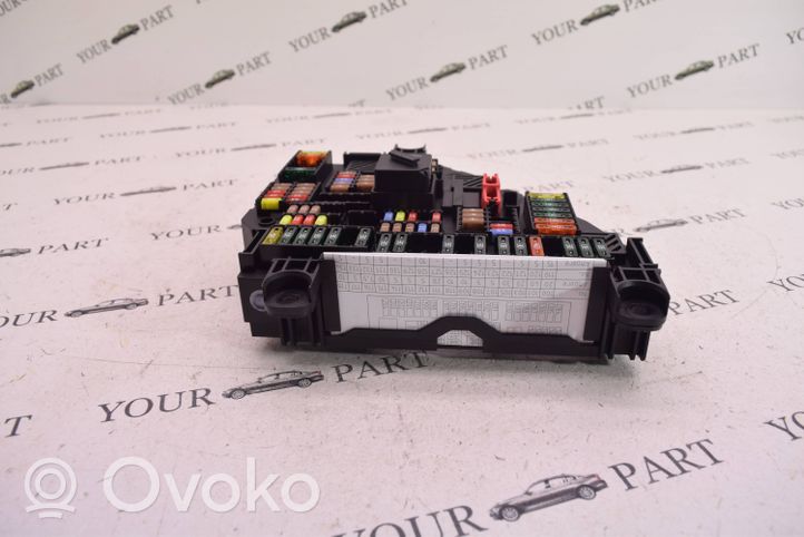 BMW 7 F01 F02 F03 F04 Module de fusibles 9210857