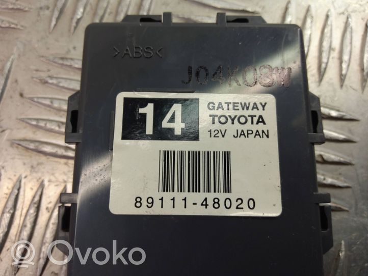 Lexus RX 300 Moduł sterowania Gateway 89111-48020