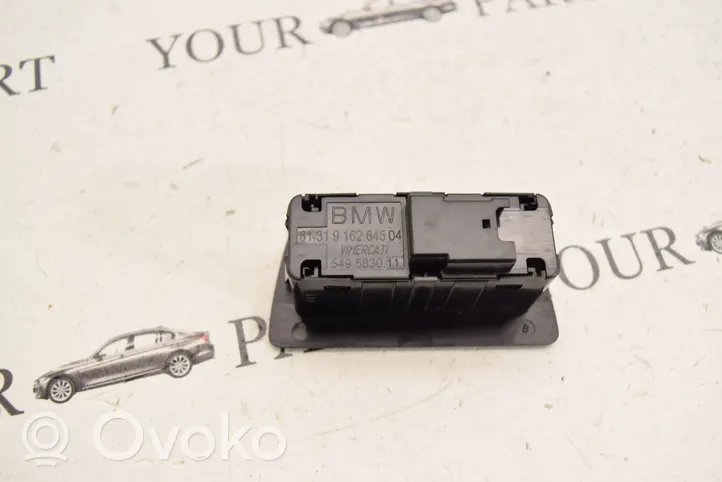 BMW X3 F25 Przycisk otwierania klapy bagażnika 9162645