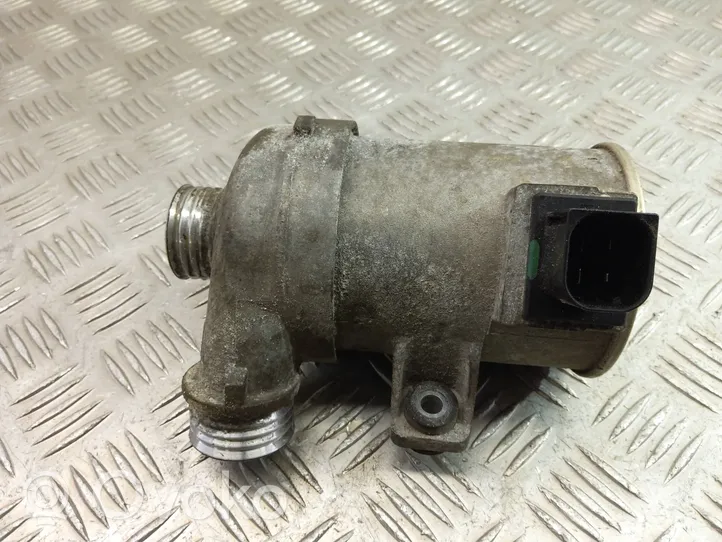 BMW 4 F32 F33 Water pump 8625097