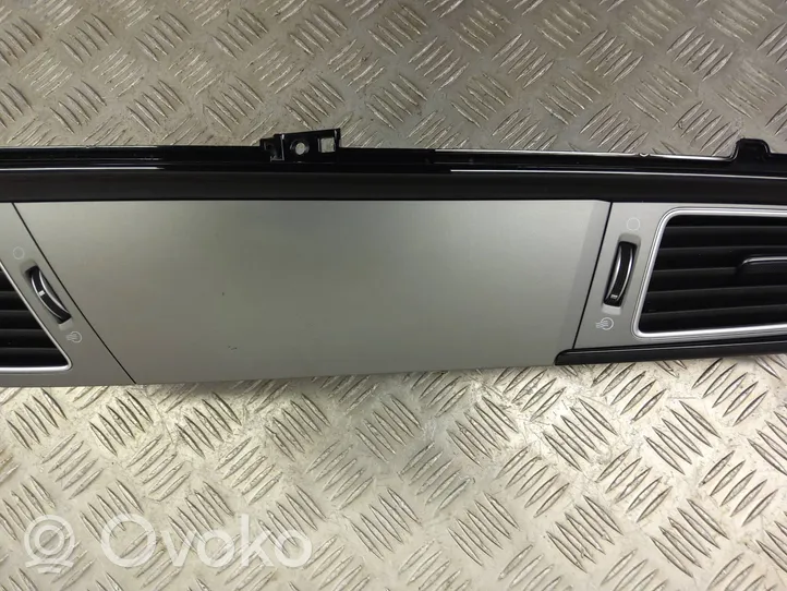 KIA Niro Dash center air vent grill 84795-G5800