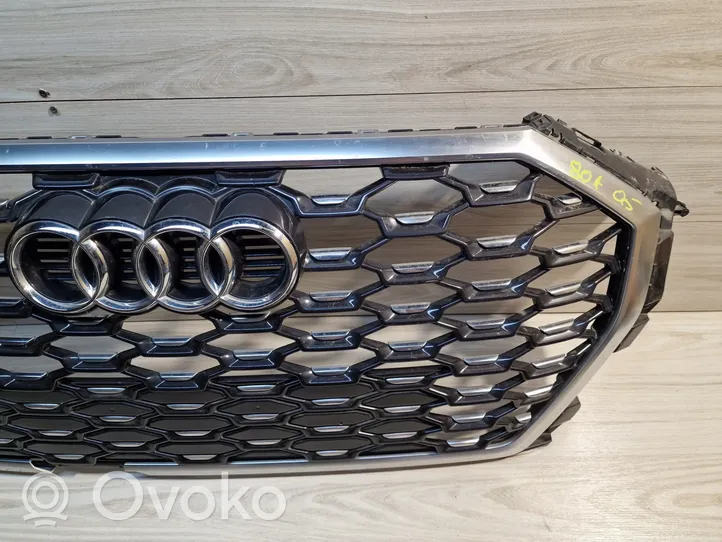 Audi Q3 F3 Maskownica / Grill / Atrapa górna chłodnicy 83F853651