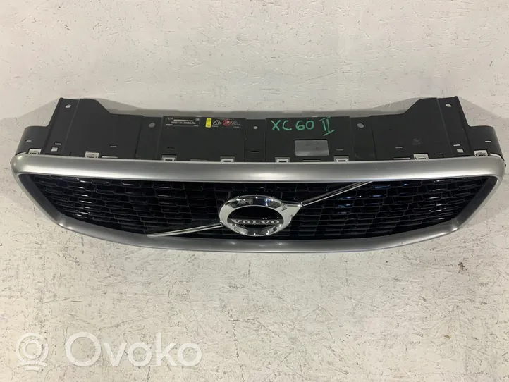 Volvo XC60 Grille calandre supérieure de pare-chocs avant 