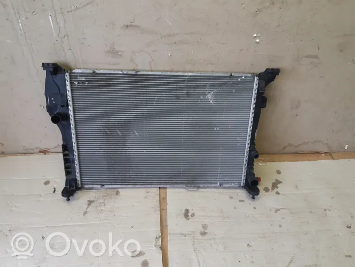 Mercedes-Benz A W176 Radiateur de refroidissement A1765000600