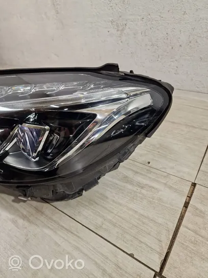 Mercedes-Benz C AMG W205 Lampa przednia A2059063104