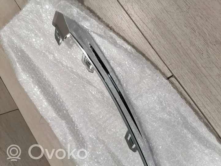 Volvo XC60 Listwa zderzaka przedniego 32227906