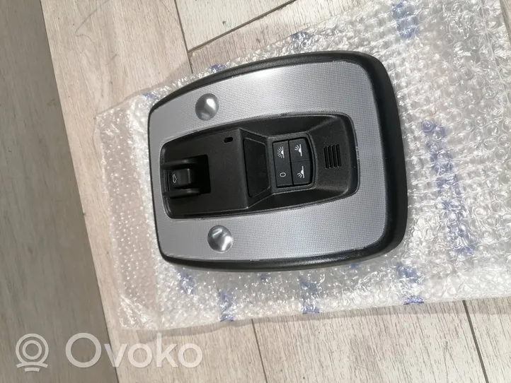 Volvo XC60 Lampka podsufitki tylna 39823157