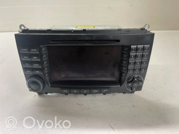 Mercedes-Benz CLK A209 C209 Unità principale autoradio/CD/DVD/GPS A2098203889