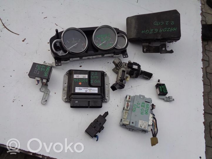 Mazda 6 Unité de commande, module ECU de moteur 