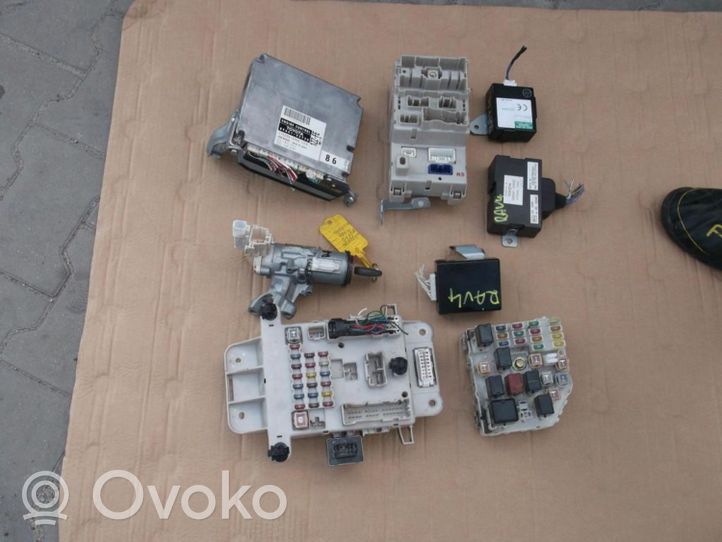 Toyota RAV 4 (XA20) Centralina/modulo motore ECU 