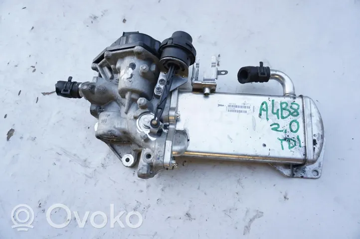 Audi A4 S4 B5 8D Valvola di raffreddamento EGR 