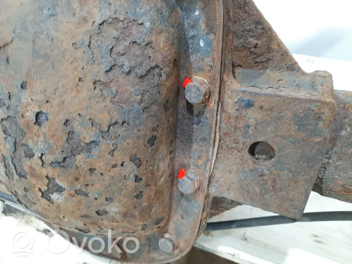 Iveco Daily 4th gen Rear axle beam with reductor 