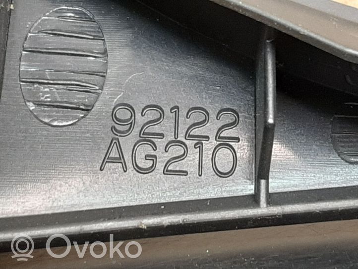 Subaru Legacy Cendrier avant 92122AG210