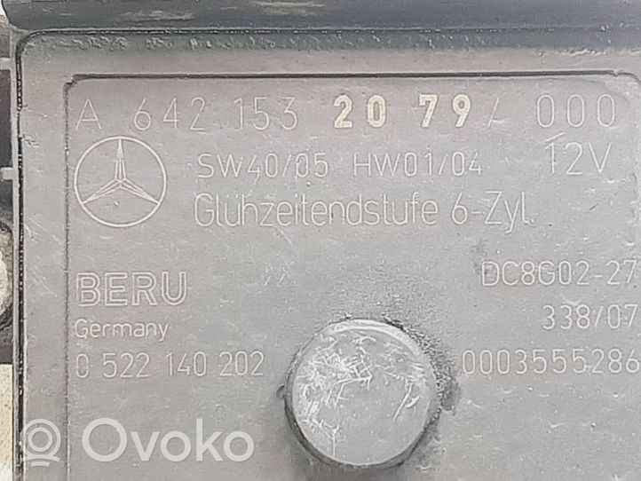 Mercedes-Benz Sprinter W906 Hehkutulpan esikuumennuksen rele 0522140202