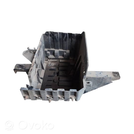 Renault Trafic II (X83) Support boîte de batterie 8200720386