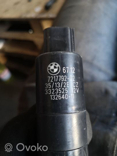 BMW 3 F30 F35 F31 Žibintų apiplovimo skysčio siurbliukas 7217792