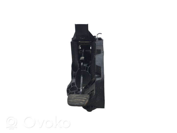 Renault Trafic III (X82) Brake pedal 465010176R