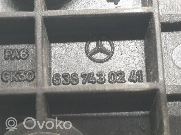 Mercedes-Benz Vito Viano W447 Takaluukun koristelista 6387430241