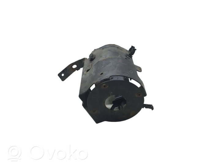 Mercedes-Benz Vito Viano W447 Supporto di montaggio del filtro dell’olio A4474701300