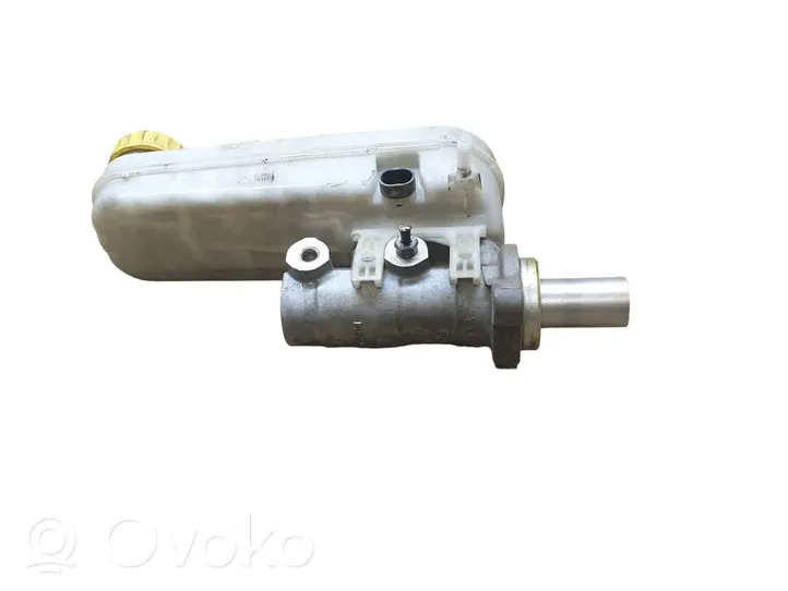 Citroen Jumper Master brake cylinder Y24113