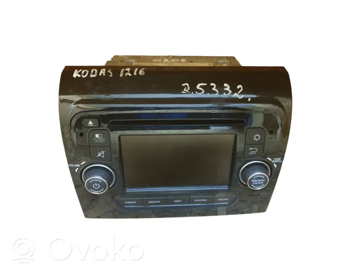 Peugeot Boxer Radio/CD/DVD/GPS-pääyksikkö E810R048119