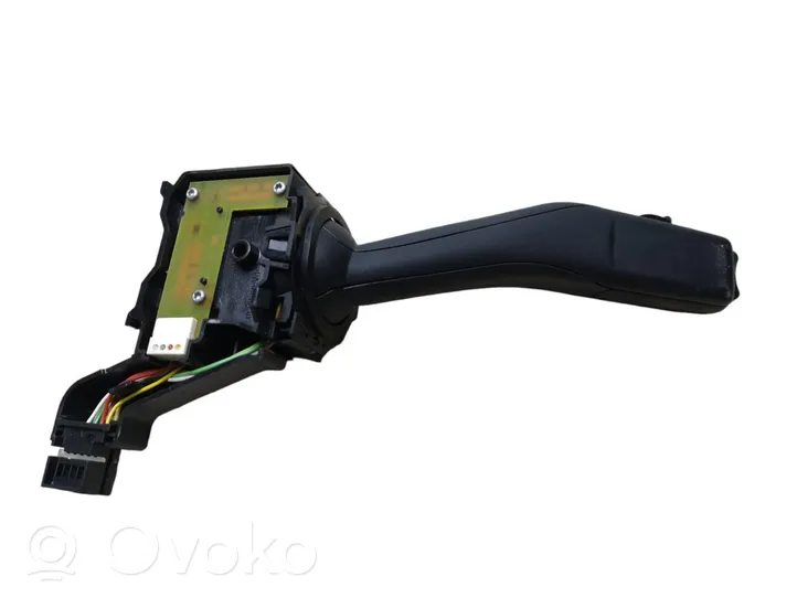 Volkswagen Touran I Indicator stalk 1K0953513A