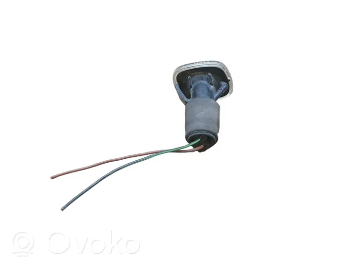 Skoda Roomster (5J) Indicatore di direzione del parafango anteriore 1U0949127