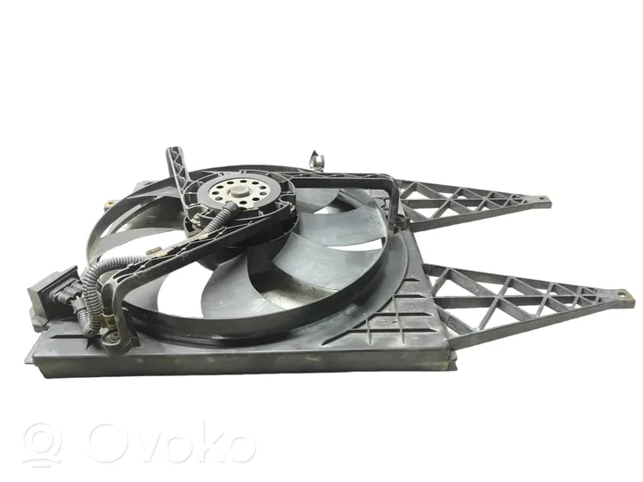 Skoda Roomster (5J) Ventilateur de refroidissement de radiateur électrique 6Q0121207