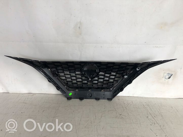 Nissan Qashqai J12 Griglia superiore del radiatore paraurti anteriore 623106UA