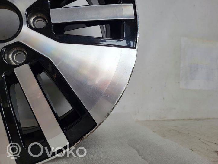 Volkswagen Golf VIII R 16 plieninis štampuotas ratlankis (-iai) 