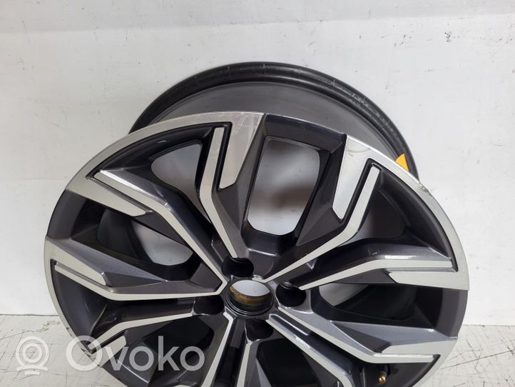 Renault Clio V R17 alloy rim 