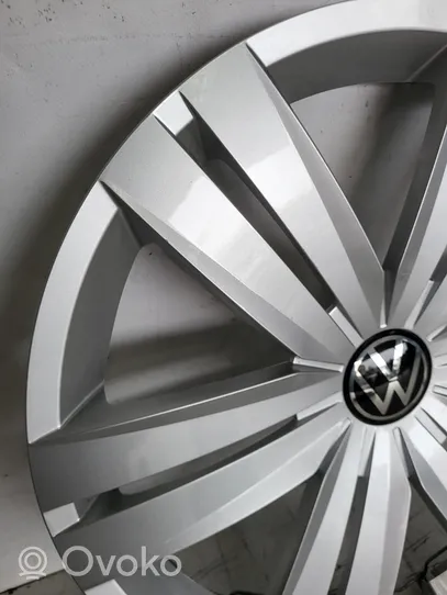 Volkswagen Touran III R16 wheel hub/cap/trim 