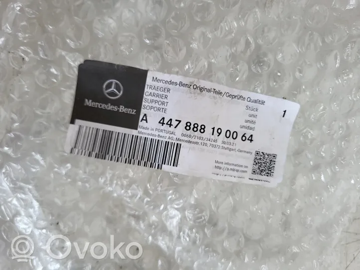 Mercedes-Benz Vito Viano W447 Передняя решётка A4478881900