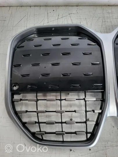 BMW 4 G22 G23 G24 G26 Maskownica / Grill / Atrapa górna chłodnicy 9850175