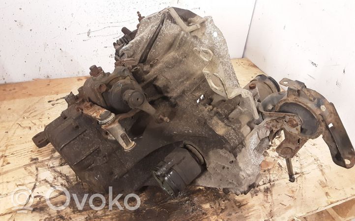 Volvo S60 Boîte de vitesses manuelle à 5 vitesses 331110D020