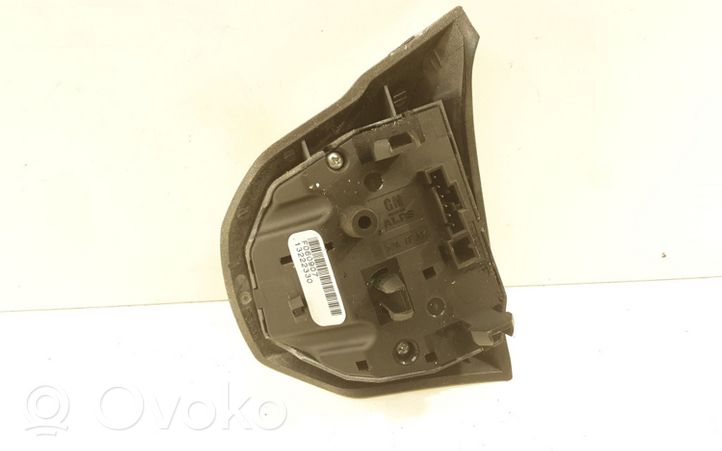 Opel Corsa D Interruptor de control multifunción 13222330