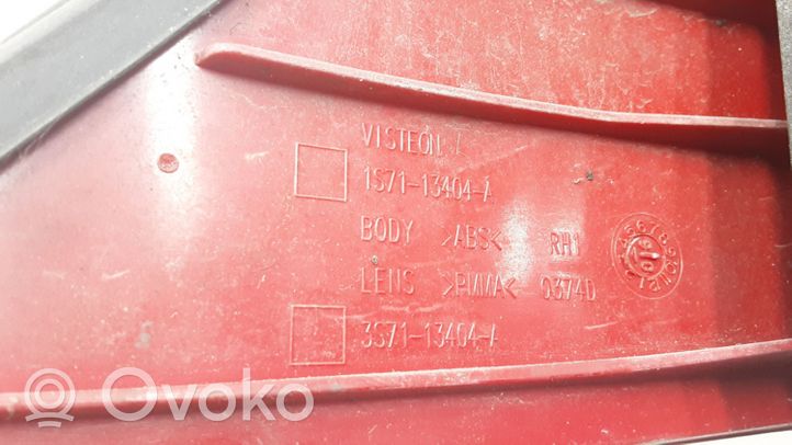 Ford Mondeo Mk III Комплект задних фонарей 1S7113404A