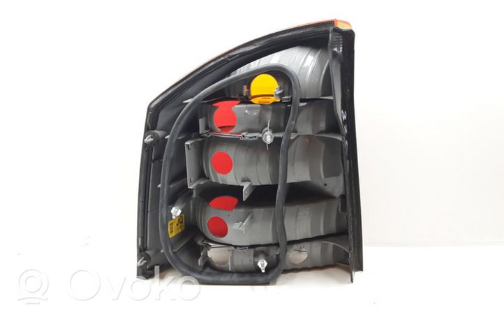 Opel Vectra C Rear/tail lights set JQ13130644