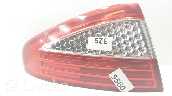 Ford Mondeo MK IV Set di luci posteriori TK81708