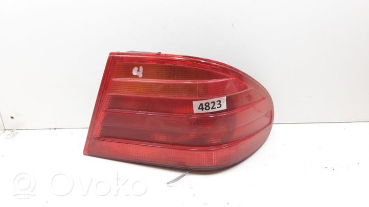 Mercedes-Benz E W210 Luci posteriori A2100204464