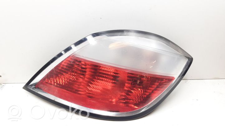 Opel Astra H Rear/tail lights 24451837