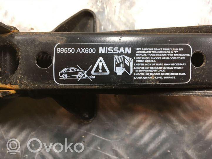 Nissan Micra Cric di sollevamento 99550AX600