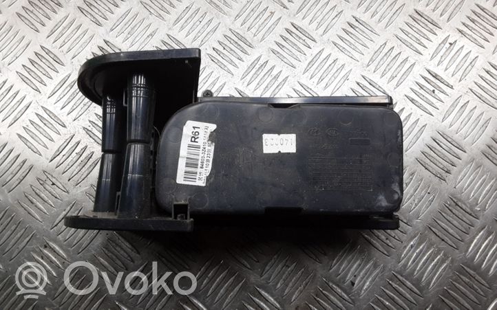 Hyundai i40 Передний держатель чашки 846033Z410