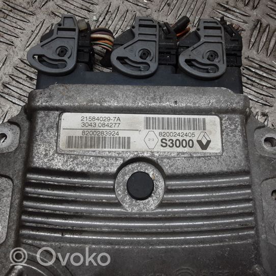 Renault Megane II Calculateur moteur ECU 8200283924