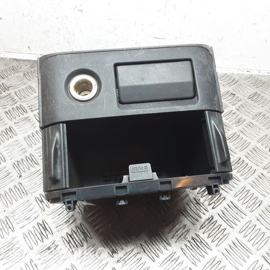 Nissan X-Trail T30 Console centrale contour garniture cendrier 041028